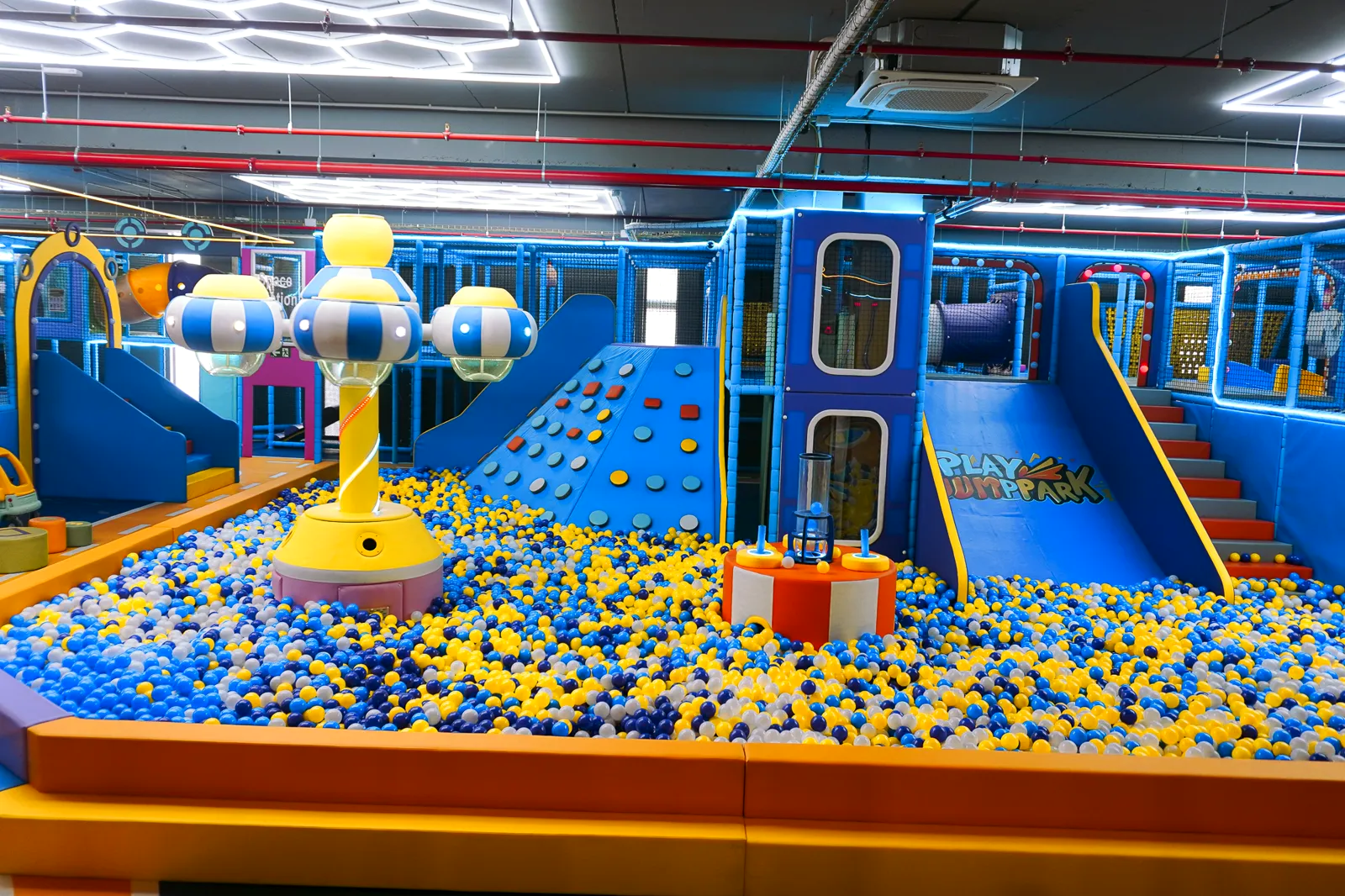 Zona de juegos infantiles